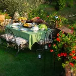 Nel Bosco, Charming Tuscan Retreat With Private Pool And View Villa