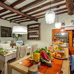 Nel Bosco, Charming Tuscan Retreat With Private Pool And View