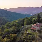 Nel Bosco, Charming Tuscan Retreat With Private Pool And View Villa *