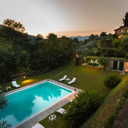 别墅 Nel Bosco, Charming Tuscan Retreat With Private Pool And View 卢卡