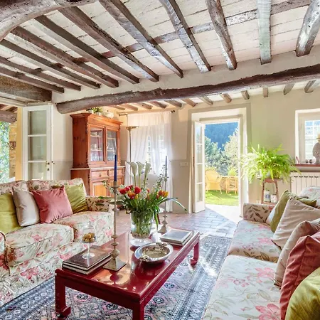 Nel Bosco, Charming Tuscan Retreat With Private Pool And View